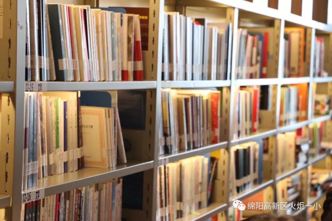 【火一动态】书韵流香，你我共享—及月社图书漂流活动 ​