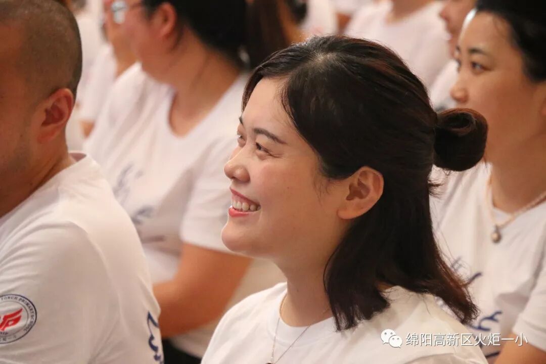 【火一动态】家校携手   系好人生第一粒扣子——2019年秋家长学校培训活动