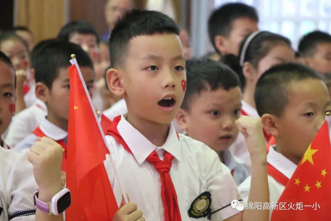 【国庆特辑】拳拳爱国心，浓浓教育情——火炬一小庆祝新中国成立七十周年系列活动