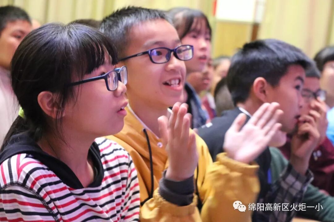 【竞赛节速递4】小小纸桥 创意无限 ——第七届竞赛节之科学学科竞赛活动
