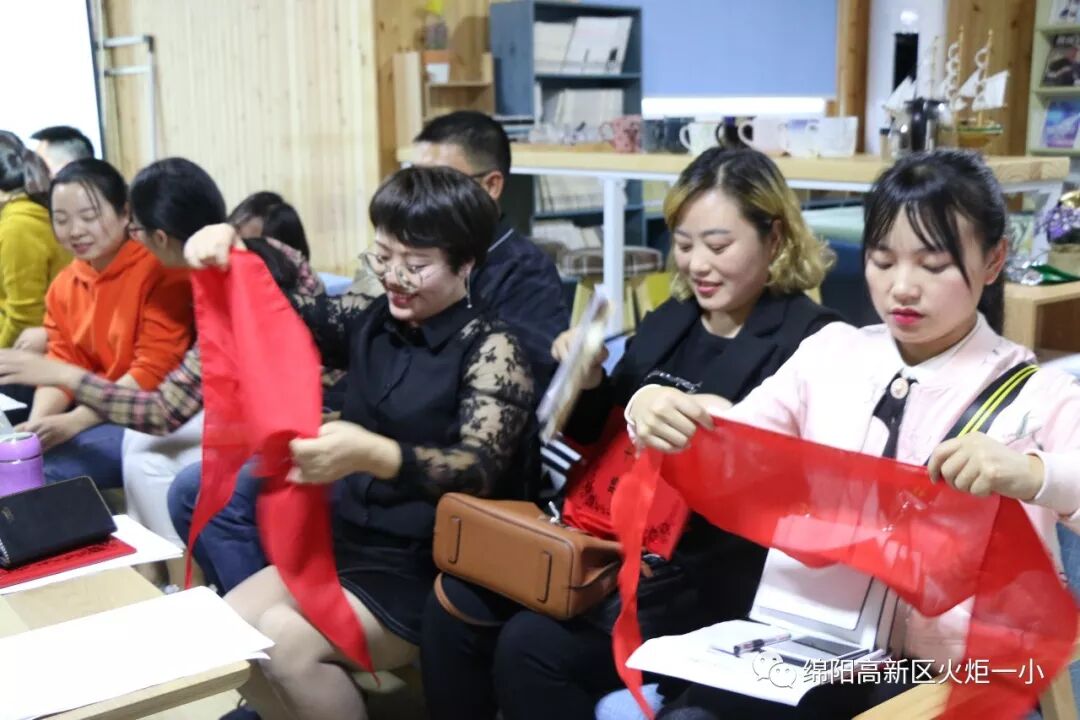 【火一动态】家校互动扬风帆,不忘初心乘破浪——2019届校级家委会成立仪式