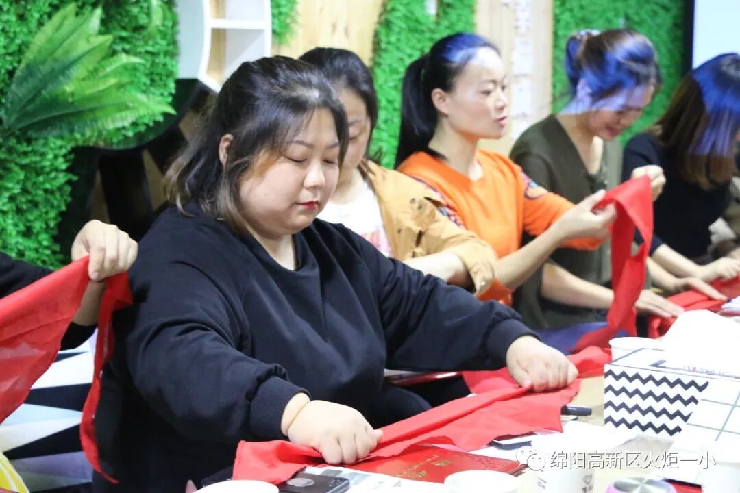 【火一动态】家校互动扬风帆,不忘初心乘破浪——2019届校级家委会成立仪式