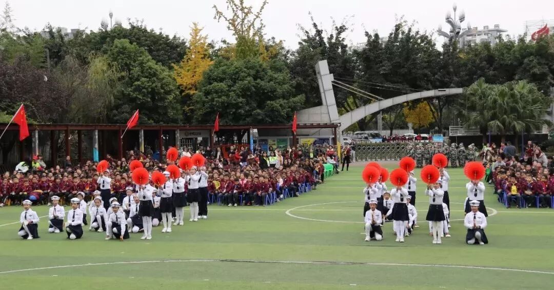 【体育节开幕式】三军兵娃亮风姿，运动赛场展竞技 ——火炬一小第七届体育节开幕式超燃来袭
