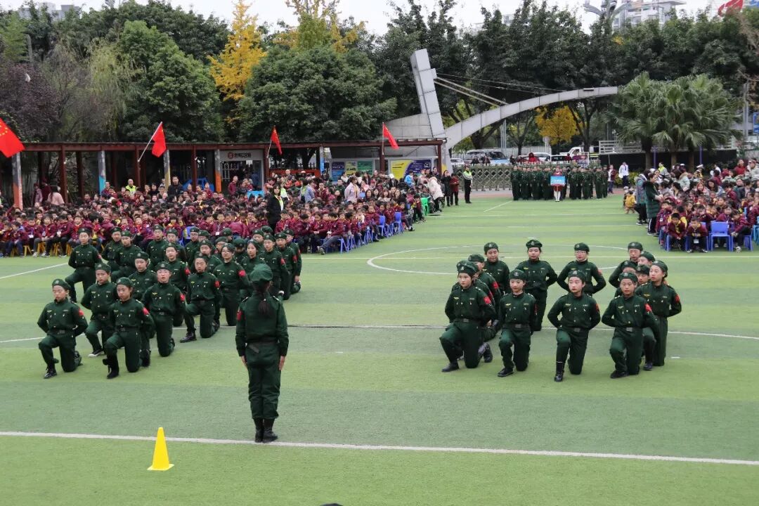 【体育节开幕式】三军兵娃亮风姿，运动赛场展竞技 ——火炬一小第七届体育节开幕式超燃来袭