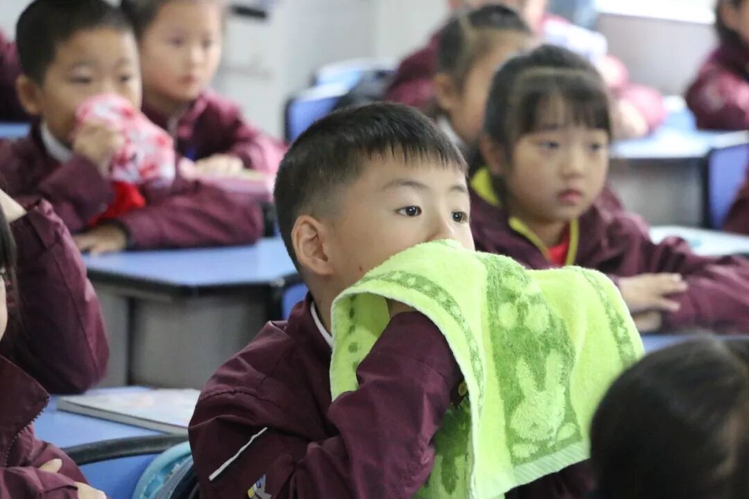 【火一动态】防患未然  生命至上 ——火炬一小2019年秋消防安全疏散演练