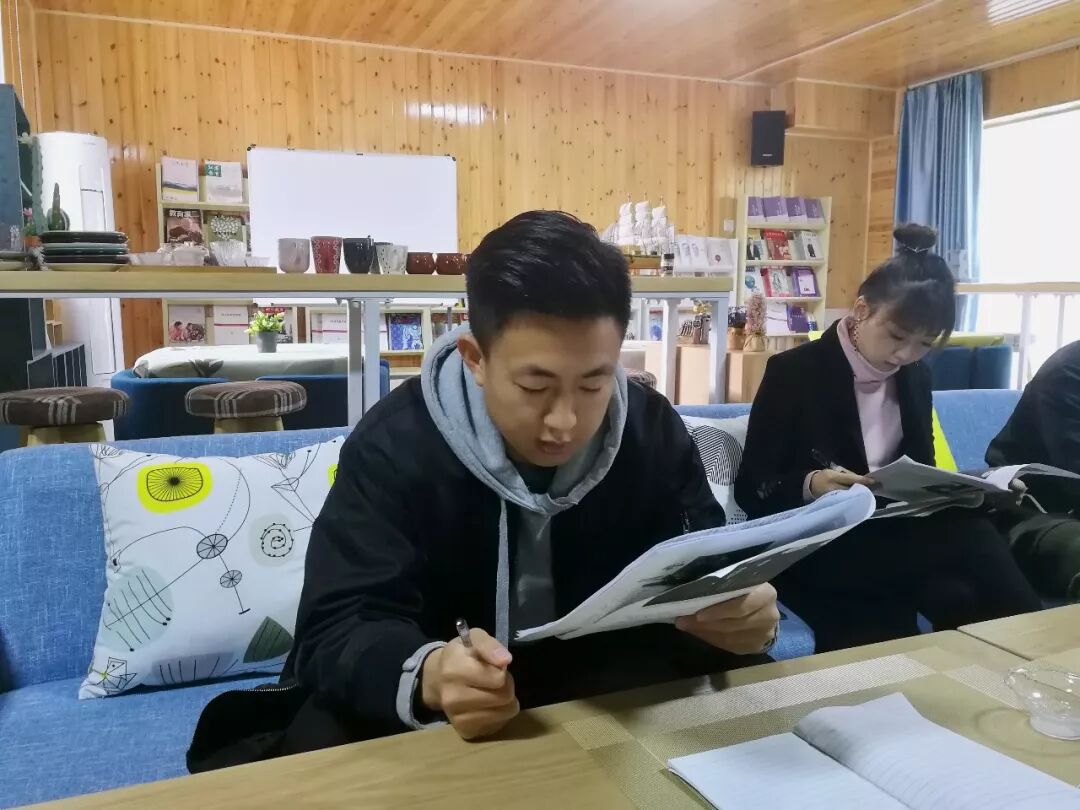 【火一动态】学于漪   话感悟 ——火炬一小教师持续开展学习于漪老师先进事迹活动