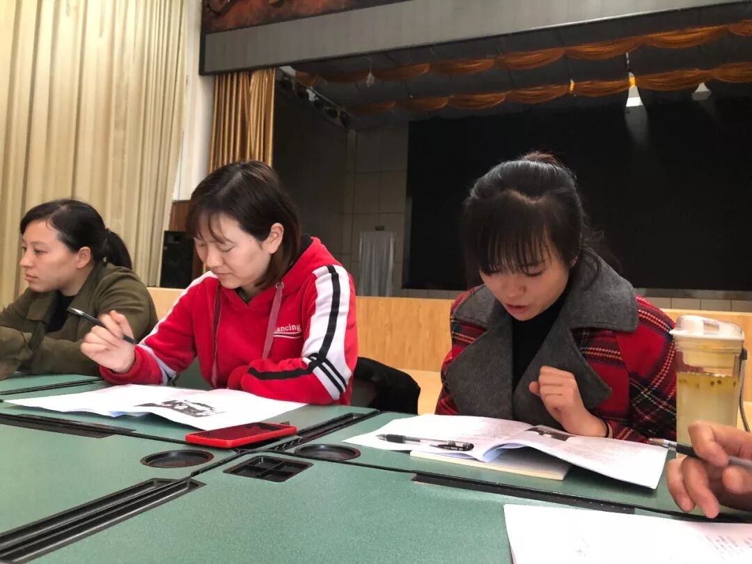 【火一动态】学于漪   话感悟 ——火炬一小教师持续开展学习于漪老师先进事迹活动