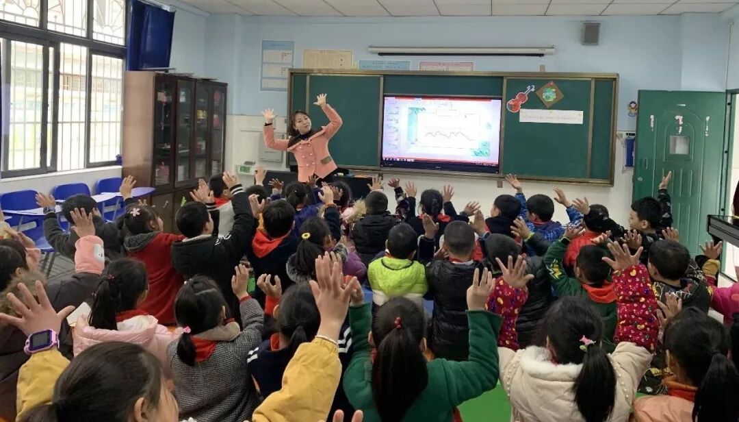 【火一动态】 冬日风轻阳正暖  联合教研促发展 ---火炬一小与平武北山小学开展校级联合教研活动