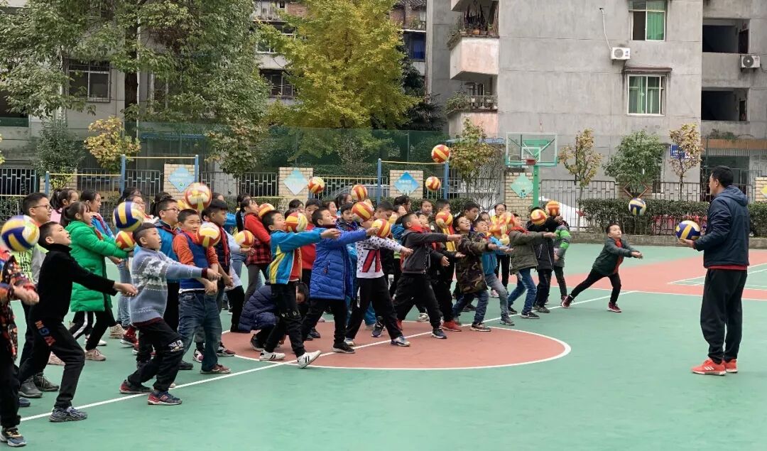 【火一动态】 冬日风轻阳正暖  联合教研促发展 ---火炬一小与平武北山小学开展校级联合教研活动