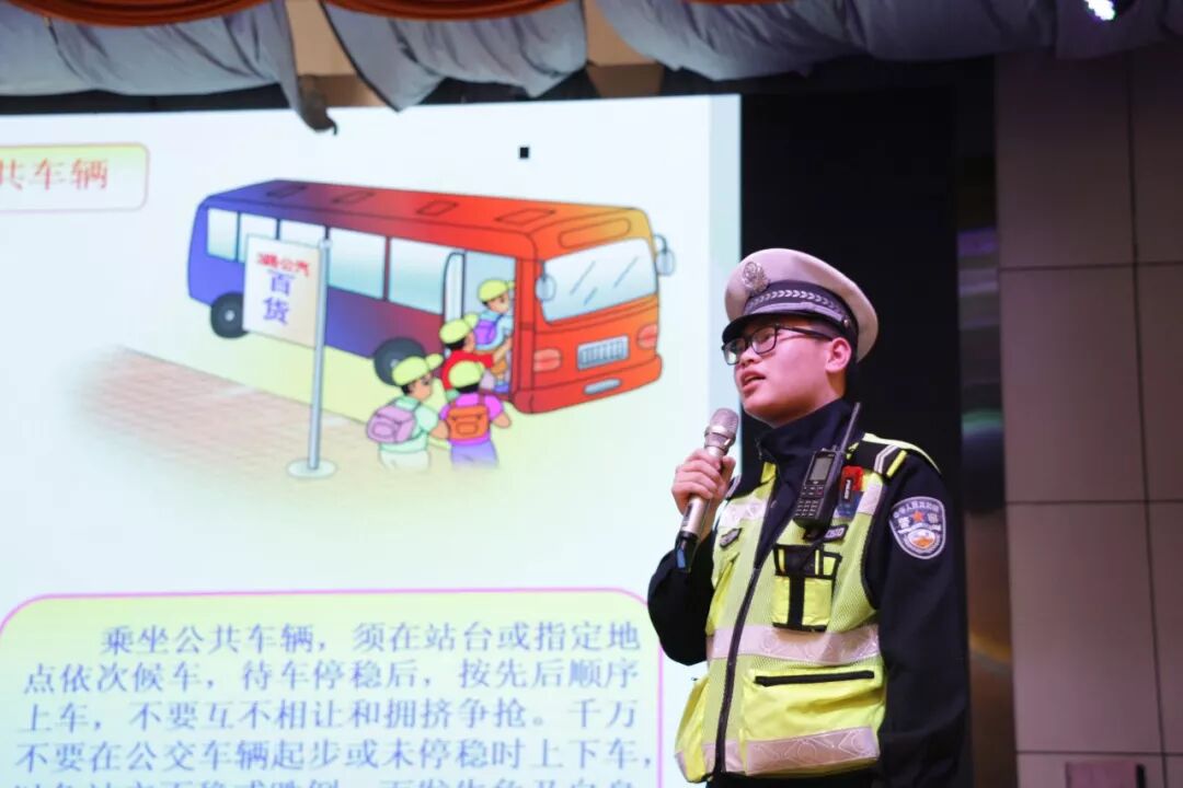【火一动态】年末彩蛋-揭晓2019年火炬一小校园十大新闻