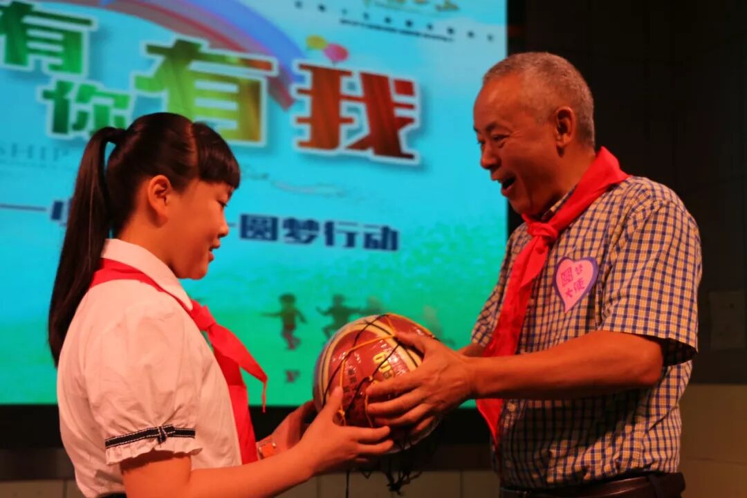 【火一动态】年末彩蛋-揭晓2019年火炬一小校园十大新闻