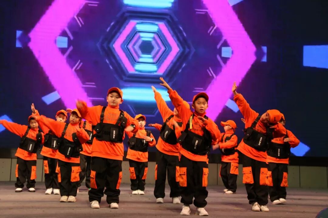 【火一动态】幸福跨年,“鼠”你最嗨 ——火炬一小2020年亲子大舞台
