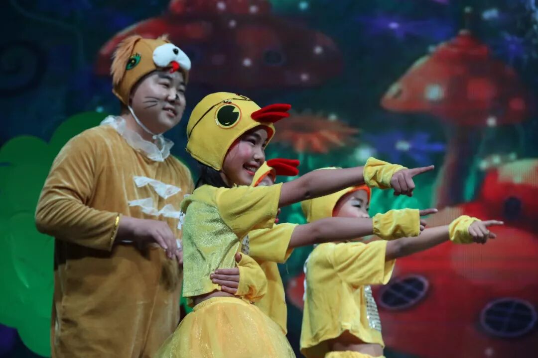 【火一动态】幸福跨年,“鼠”你最嗨 ——火炬一小2020年亲子大舞台