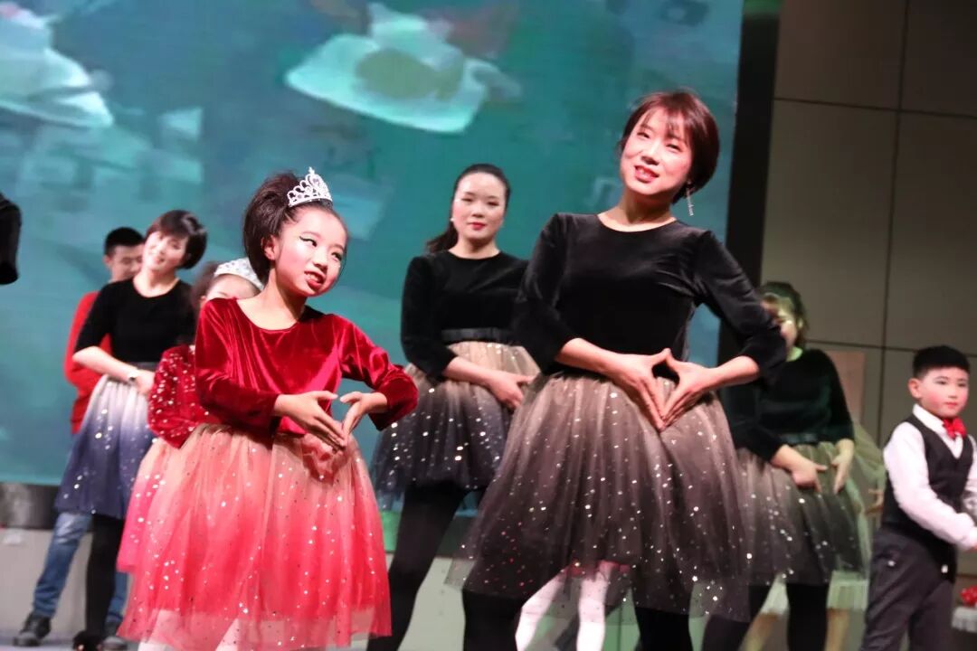【火一动态】幸福跨年,“鼠”你最嗨 ——火炬一小2020年亲子大舞台