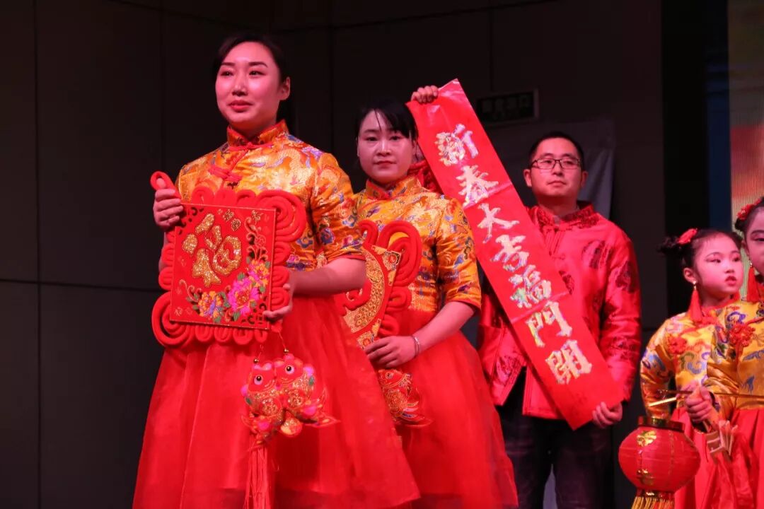 【火一动态】幸福跨年,“鼠”你最嗨 ——火炬一小2020年亲子大舞台