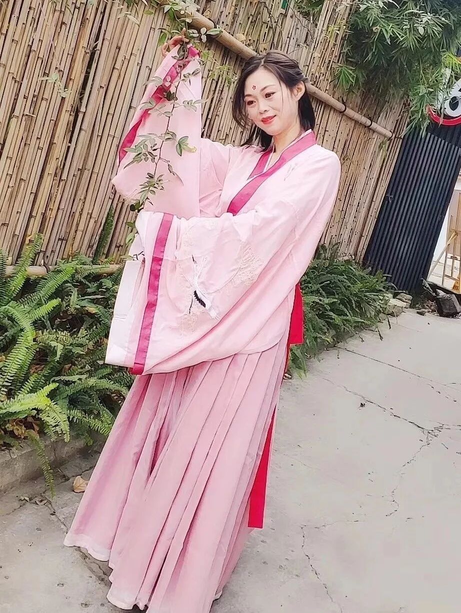【火一动态】国风当潮,汉服迎新——火炬一小及月社2020年新年年会
