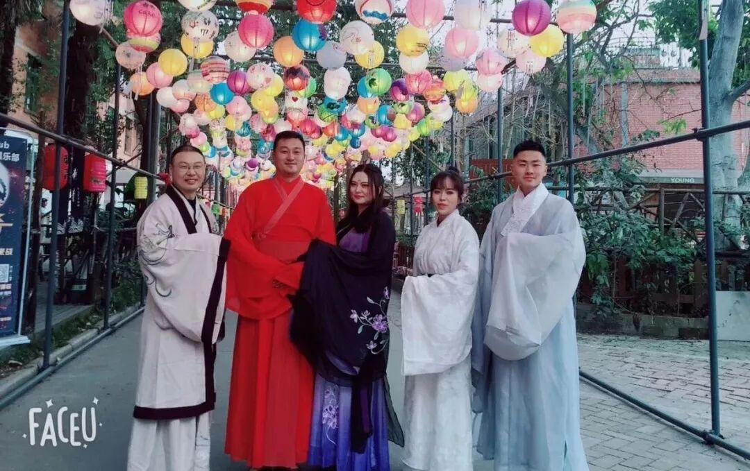 【火一动态】国风当潮,汉服迎新——火炬一小及月社2020年新年年会