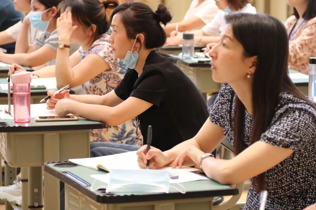【火一师培提升月2】牵手“云”端   千里共学研 ——火炬一小参加后疫情时代学生工作“云”研讨活动