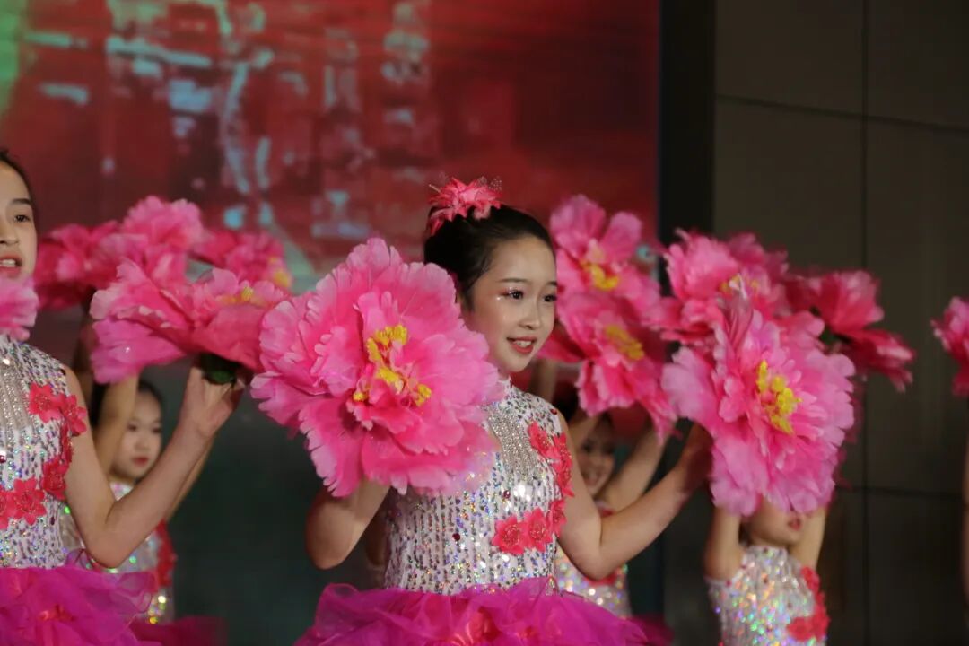 【火一喜报】我校谢锶涵同学荣获绵阳市中小学生演讲比赛小学组特等奖