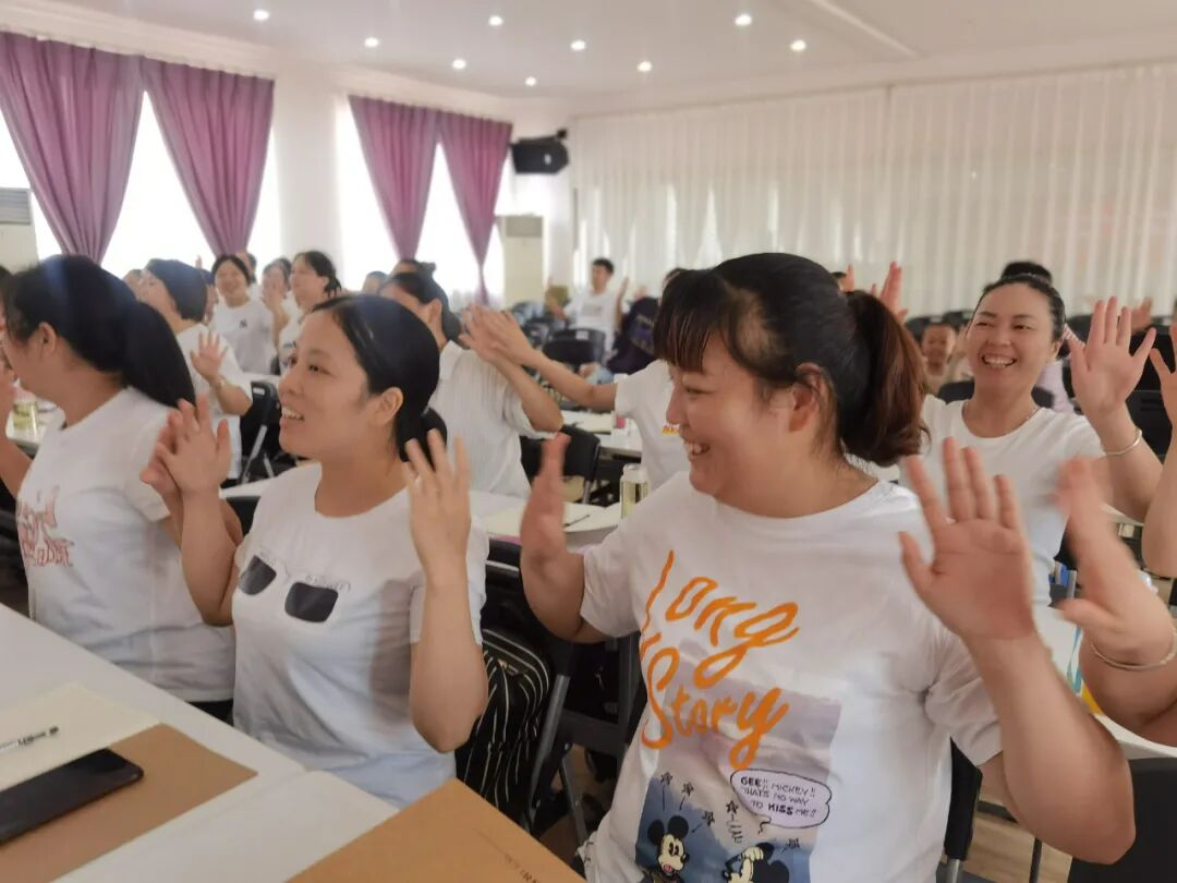 【一幼动态】扬帆起航，筑梦未来 ——火炬第一幼儿园教职工岗前培训