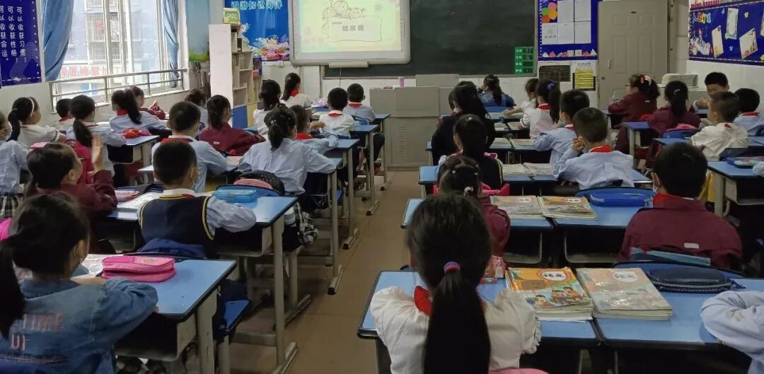【火一动态】勿忘国耻，振兴中华——火炬一小爱国主义教育活动
