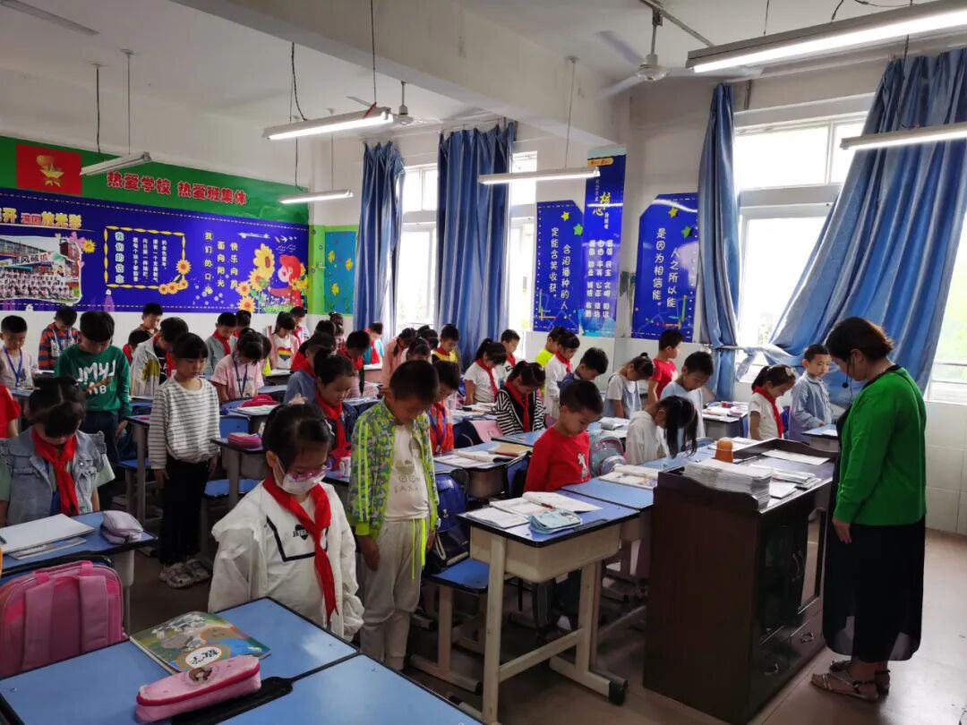 【火一动态】勿忘国耻，振兴中华——火炬一小爱国主义教育活动