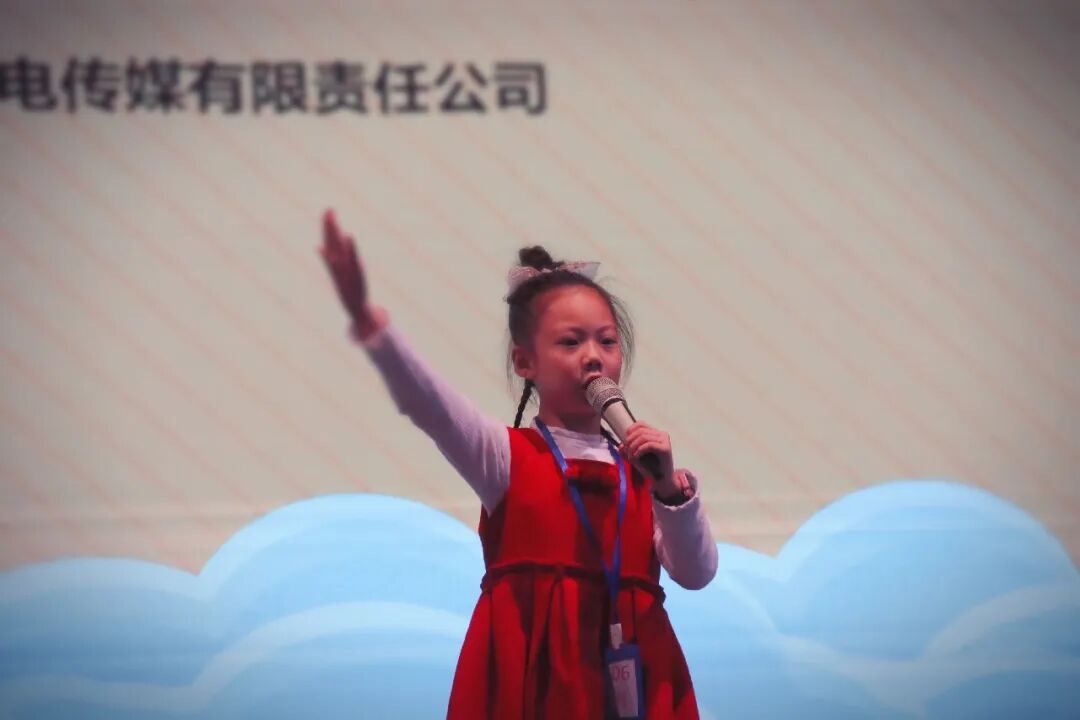 【火一动态】寻找十佳小记者校园代言人——火炬一小小记者海选燃动校园