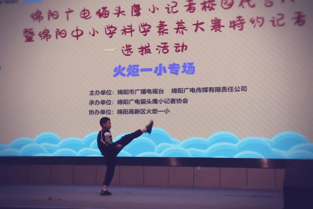 【火一动态】寻找十佳小记者校园代言人——火炬一小小记者海选燃动校园