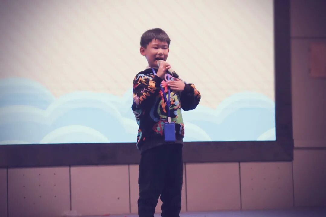 【火一动态】寻找十佳小记者校园代言人——火炬一小小记者海选燃动校园