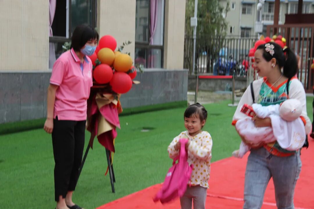 【一幼开园日】遇见一幼,遇见美好│开学了,可以不管不顾的给我一个拥抱