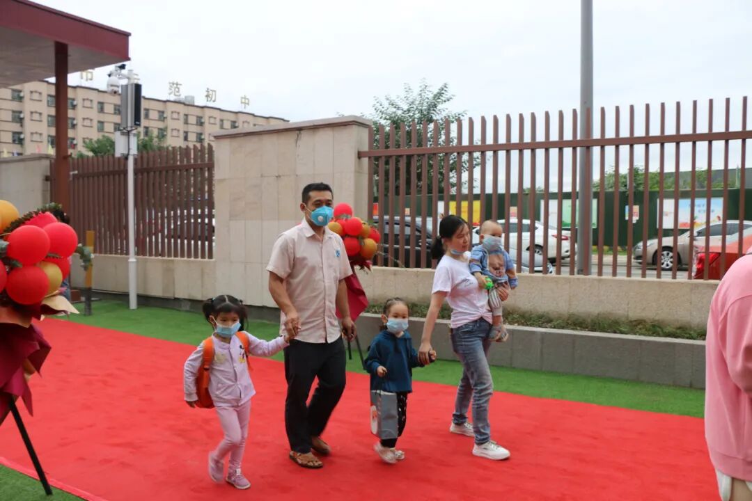 【一幼开园日】遇见一幼,遇见美好│开学了,可以不管不顾的给我一个拥抱