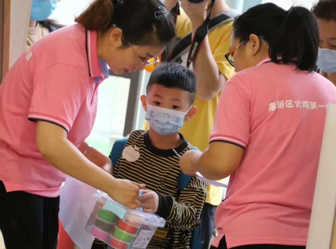 【一幼开园日】遇见一幼,遇见美好│开学了,可以不管不顾的给我一个拥抱