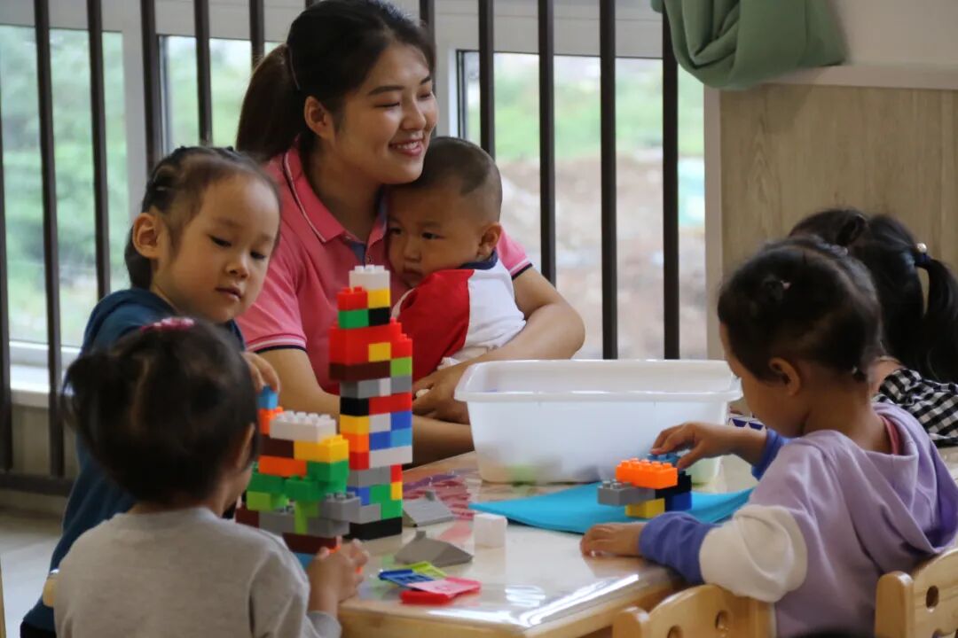 【一幼开园日】遇见一幼,遇见美好│开学了,可以不管不顾的给我一个拥抱
