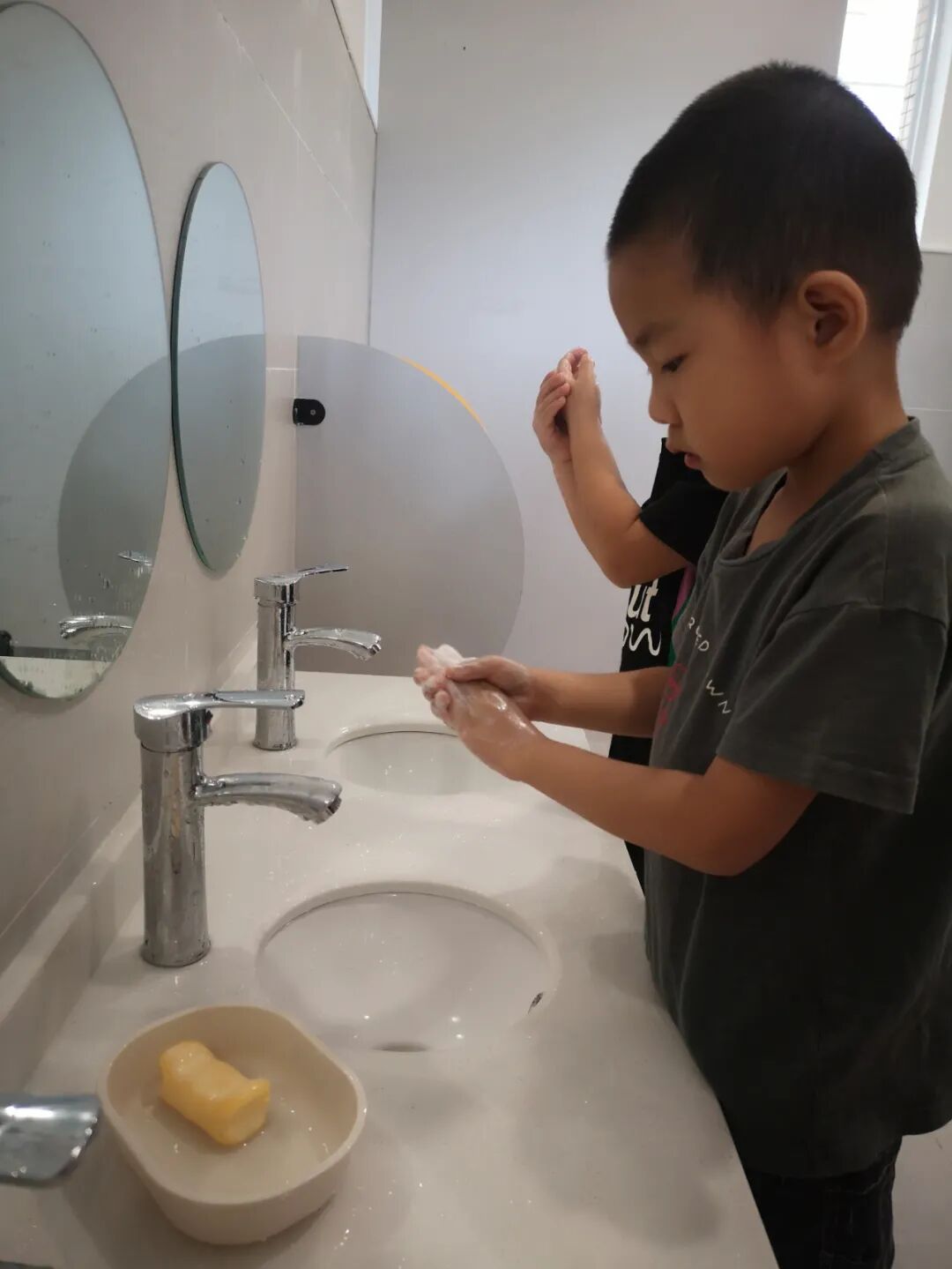 【一幼开园日】遇见一幼,遇见美好│开学了,可以不管不顾的给我一个拥抱