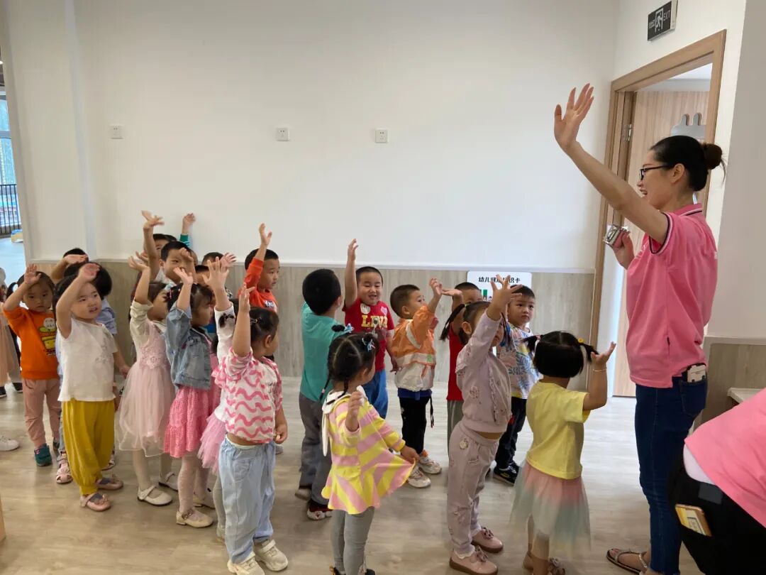 【一幼开园日】遇见一幼，遇见美好│开学了，可以不管不顾的给我一个拥抱