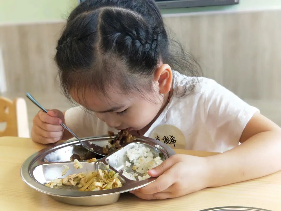 【一幼开园日】遇见一幼，遇见美好│开学了，可以不管不顾的给我一个拥抱
