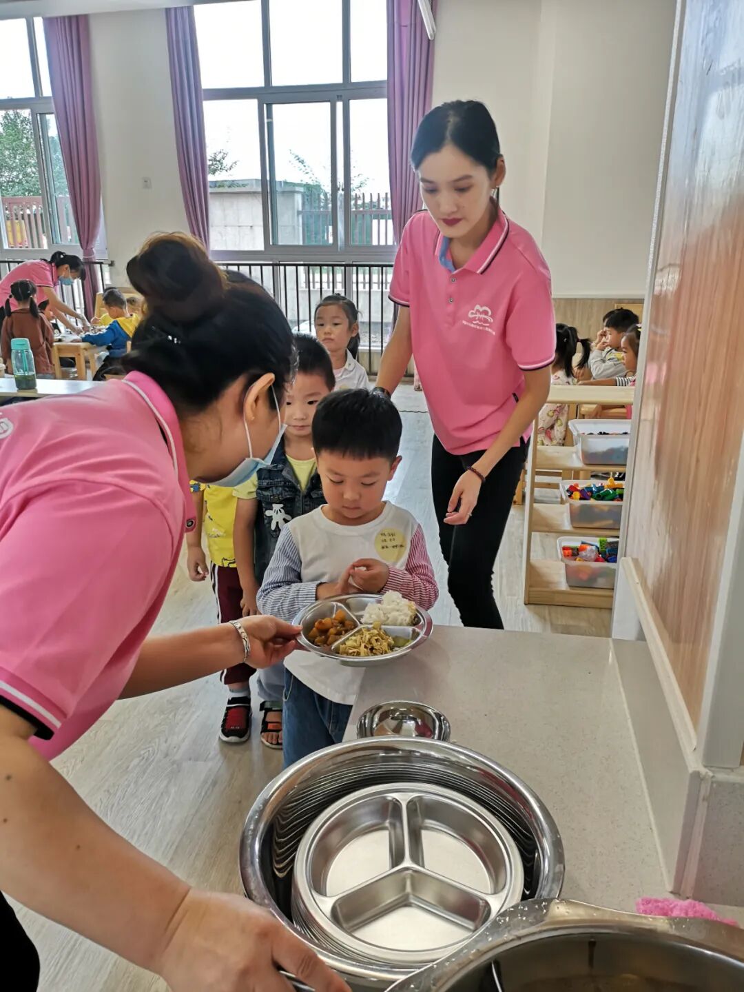 【一幼开园日】遇见一幼，遇见美好│开学了，可以不管不顾的给我一个拥抱