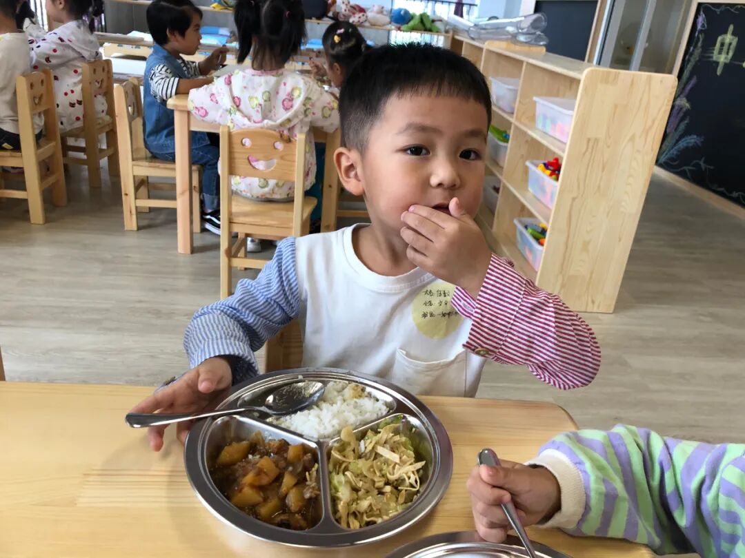 【一幼开园日】遇见一幼，遇见美好│开学了，可以不管不顾的给我一个拥抱