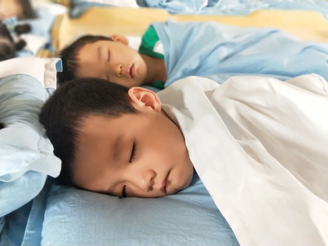 【一幼开园日】遇见一幼,遇见美好│开学了,可以不管不顾的给我一个拥抱