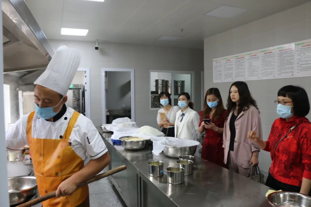 【一幼开园日】遇见一幼,遇见美好│开学了,可以不管不顾的给我一个拥抱