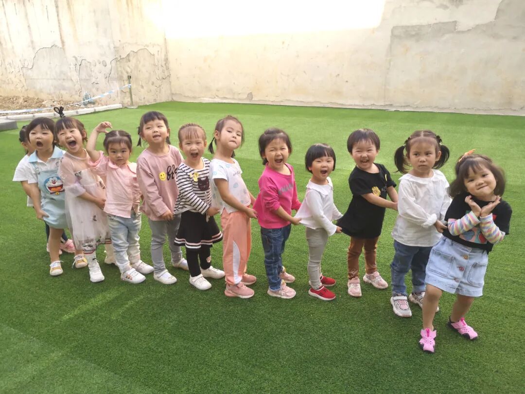 【一幼动态】为爱启程┃┃小班萌娃周记