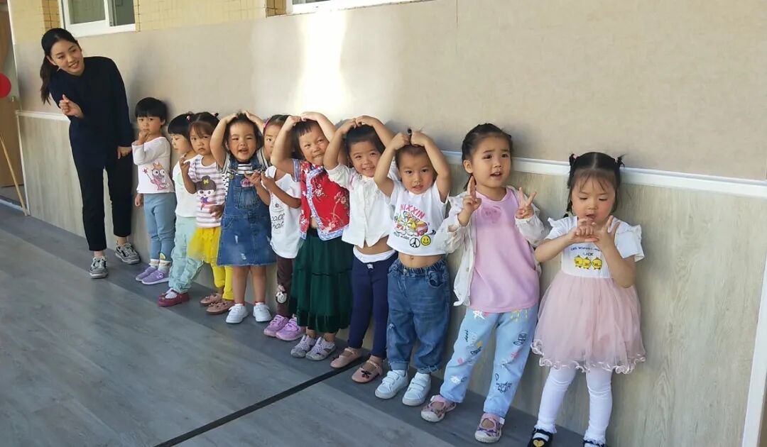 【一幼动态】为爱启程┃┃小班萌娃周记