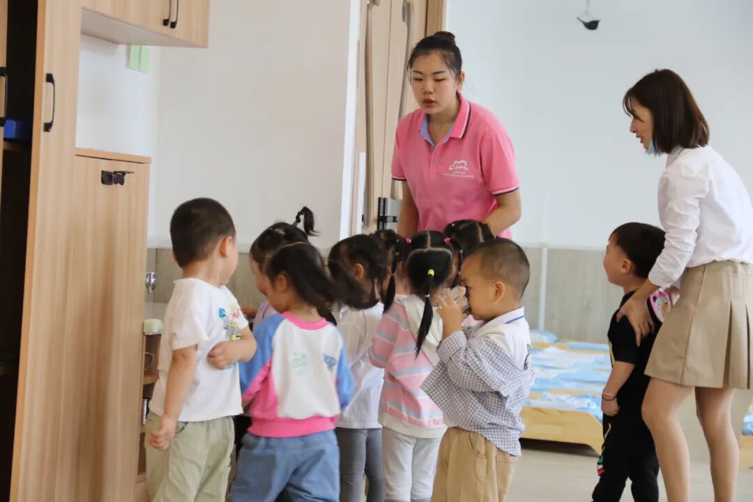 【一幼动态】为爱启程┃┃小班萌娃周记