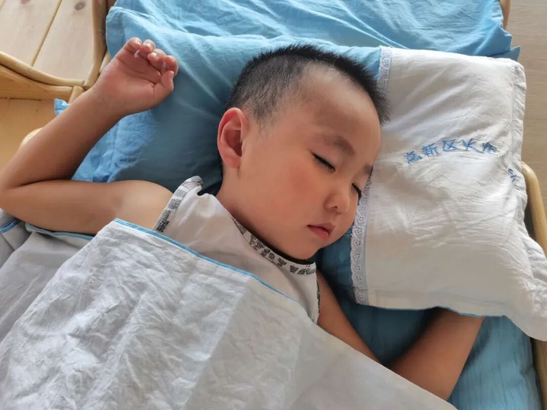 【一幼动态】为爱启程┃┃小班萌娃周记