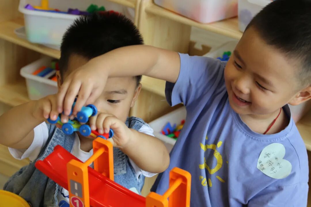【一幼动态】为爱启程┃┃小班萌娃周记