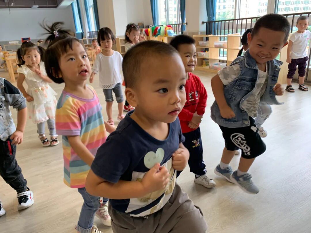 【一幼动态】为爱启程┃┃小班萌娃周记