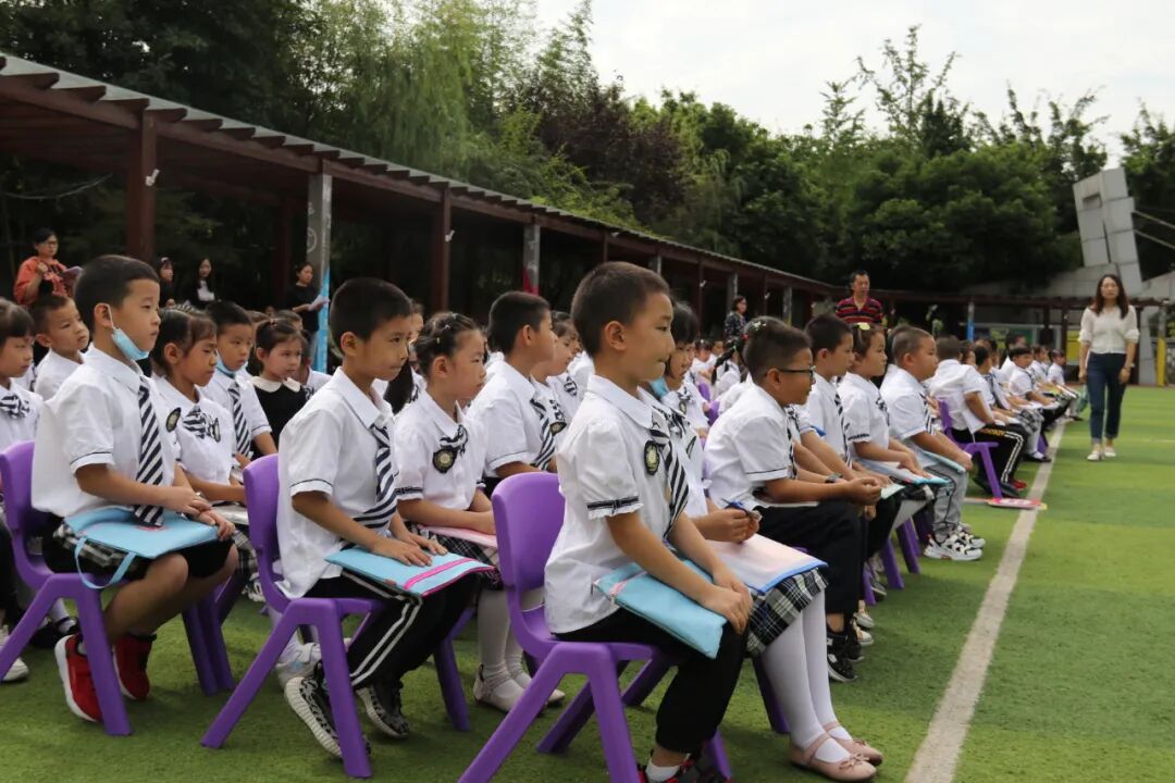 【火一动态】规范养成启心智 文明礼仪塑品格——火炬一小一年级新生文明养成教育展示活动