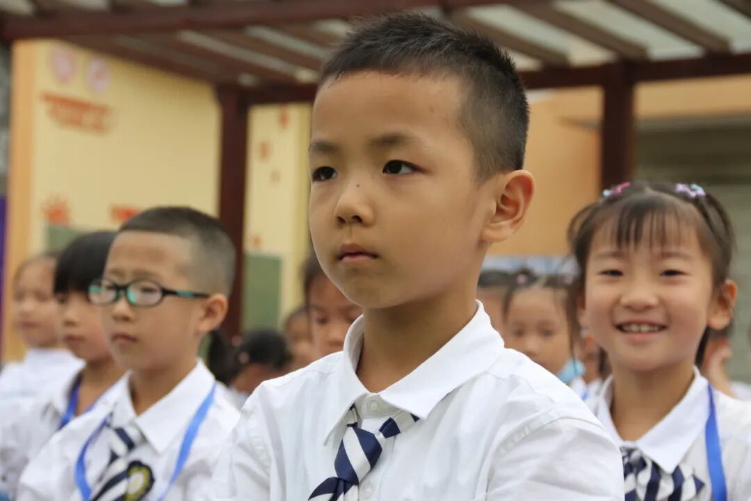 【火一动态】规范养成启心智 文明礼仪塑品格——火炬一小一年级新生文明养成教育展示活动