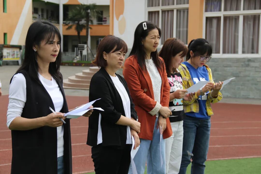 【火一动态】规范养成启心智 文明礼仪塑品格——火炬一小一年级新生文明养成教育展示活动