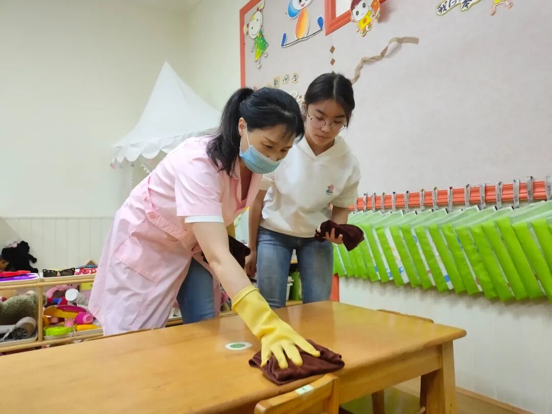 【一幼动态】同心同行，花繁叶茂  ——火炬一幼（市花实幼高新分园）开展教师跟岗研修培训